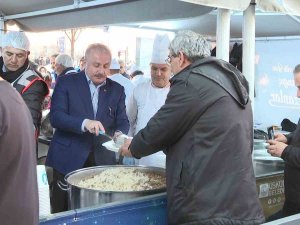 Tbmm Başkanı Mustafa Şentop, Üsküdar’da Vatandaşlarla İftarda Buluştu