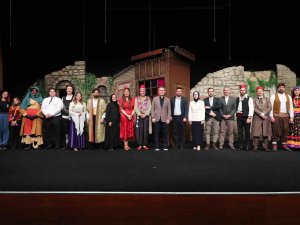 Başakşehir Tiyatro Akademisi’ndeki Genç Yetenekler En Seçkin 231 Oyunu, 120 Bin 990 Sanatseverle Buluşturdu
