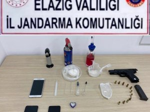 Elazığ’da Jandarma Ekipleri Uyuşturucu Tacirlerine Geçit Vermiyor
