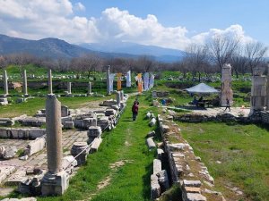 Aydın’da Öğrenciler Tarih İle İç İçe Yarıştı