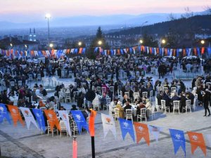 Şengüloğlu "Biz Kocaman Bir Aileyiz"