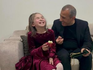 Vali Sonel, Mercan’ın Küpe Takma Hayalini Gerçekleştirdi