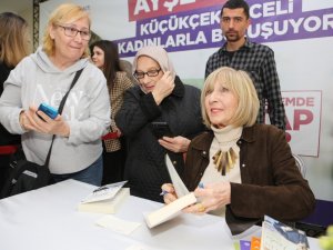 Gazeteci-yazar Ayşe Kulin, Küçükçekmeceli Kadınlarla Buluştu