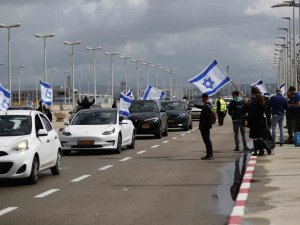 İ̇srail’de Ben Gurion Havalimanı’nda Uçuşlar Durduruldu