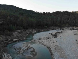 50 Metrelik Dere İftar Saatini 3 Dakika Oynatıyor
