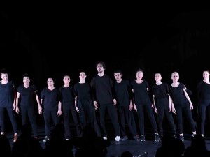 ‘İ̇şte Bütün Mesele Bu’ Adlı Oyun Seyirciyle Buluştu