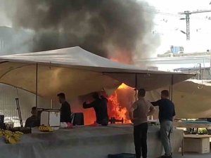 Depremzede Ailenin Semt Pazarına Kurduğu Çadır Yandı