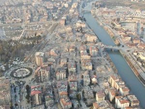 Geskon’dan Deprem Bölgesindeki Öğrenciler İçin Burs Çalışması