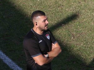 Manisaspor’da Ayrılık Rüzgarı