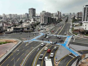 Mersin Büyükşehir Belediyesi 4. Kanalize Kavşağı Açtı