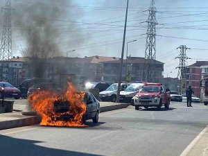 Yeni Aldığı Araba 10 Dakika Sonra Alev Topuna Döndü, Hayatının Şokunu Yaşadı
