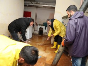 Eyyübiye’de Yağış Mesaisi Sahura Kadar Sürdü