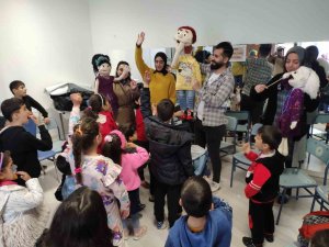 Depremzede Çocuklara Orff Schulwerk Atölyesi Verildi
