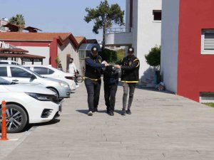Cinayet Sanığı Serbest Bırakıldı, Dışarıda 2 Kişiyi Daha Vurdu