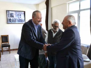 Başkan Atabay, Huzurevi’nde Yaşlılar İle Bir Araya Geldi