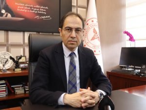 Sağlıkçılar Deprem Bölgelerinin Yaralarını Sardı