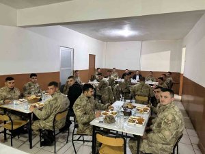 Kaymakam Karakaş, Jandarmayla İftar Açtı