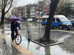 Meteoroloji Uyarmıştı, Sakarya’da Yağış Etkili Oluyor