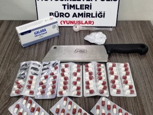 Kütahya’da 2 Kişinin Üzerinde Uyuşturucu Çıktı