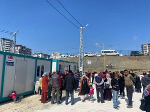 Kocaeli Büyükşehir, Hatay Defne’de 120 Konteyneri Tamamladı