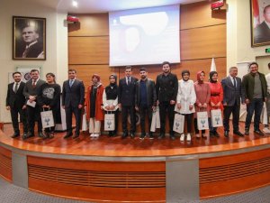 Erzurum Kitap Akademisi Mezunlarını Veriyor