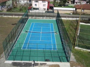 Cumayeri’ne Tenis Kortu Yapıldı