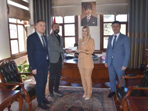 Depremzedeler İçin Düzenlenen Yardım Panayırından Elde Edilen Gelir Bağışlandı