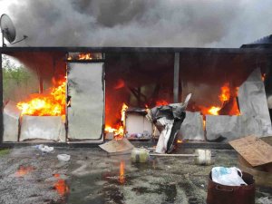Mangal Kömürü Üretim Tesisi Alev Alev Yandı