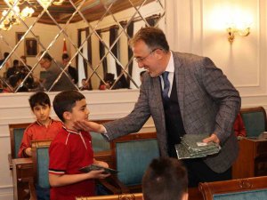 Başkan Savran, Minik Ziyaretçileri Ağırladı