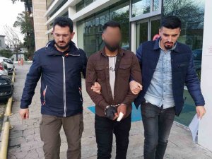 Samsun’da 2 Kişiyi Bıçak Ve Taşla Hastanelik Eden Şahıs Tutuklandı