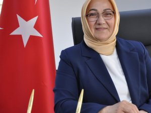 Selma Biçek, "Eğer Derdiniz Memleket İse Yapacak Çok İşiniz Vardır"
