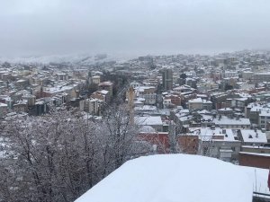 Meteorolojiden Kar Yağışı Ve Fırtına Uyarısı