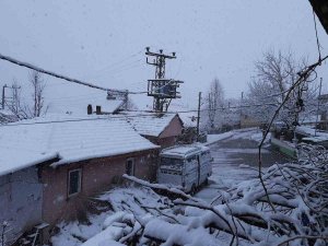Balıkesir’de Mart Karı Yağdı