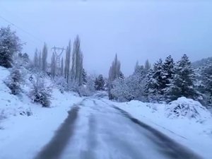 Denizli Baharın Ortasında Beyaz Gelinliğini Giydi