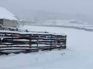 İ̇znik’te Mart Ayında Kar Sürprizi