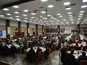 Esenyurt Belediye Başkanı Bozkurt, Stk’lar, İl Dernekler Birliği Ve Amatör Spor Kulübü Temsilcileriyle İftar Sofrasında Bir Araya Geldi