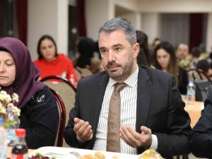 Başkan Çetin Depremzedelerle İftarda Buluştu