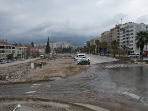 3 Yıl Önce Uyarmıştı, İşaret Ettiği Binaların Tamamı Yıkıldı