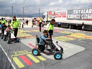 Hatay’da Depremzede Çocuklar Hem Eğlendi Hem Öğrendi