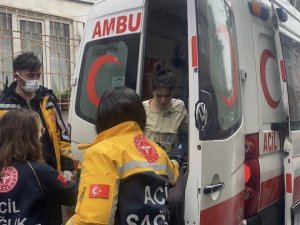 Bursa’da Korkutan Yangın: Yatalak Nine Ve Torunu Evden Son Anda Çıkartıldı