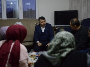 Başkan Yılmaz Depremzedelerle İftar Sofrasında Buluştu