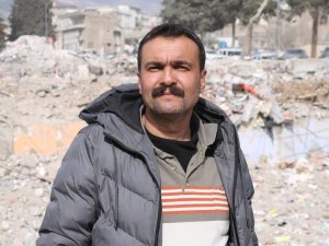 Ailesini Dinleyip Apartmana Taşınmaktan Vazgeçti, Depremden Kurtuldu