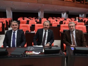 Ak Partili Şahin Tin, Yargıda Yapılan Yeni Düzenlemeleri Paylaştı