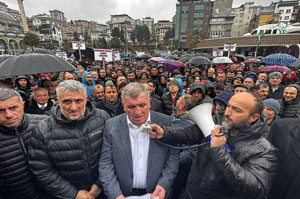 ÖZ GIDA İŞ Sendikası Mevsimlik İşçi İçin Rize Meydanından Kadro Talebini Yineledi