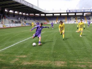 Tff 2. Lig: Afyonspor: 5 - Tarsus İ̇dman Yurdu: 1