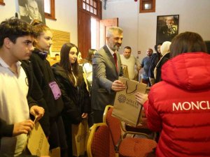 Gölcük’te Kitap Tutkunları Ödüllendirildi