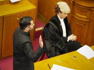 İ̇skoçya’nın Yeni Başbakanı Yousaf, Yemin Ederek Göreve Başladı