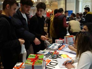 Üniversite Tanıtım Günlerine Öğrencilerden Yoğun İlgi