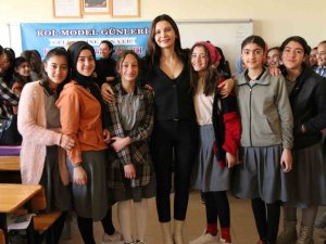 Erciş’te Kadın Ve Öğrenciler Rol Modelleriyle Buluşturuluyor