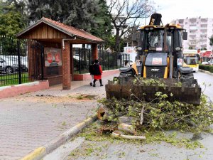 Mersin Büyükşehir Belediyesi ’Fırtına’ Uyarısına Karşı Teyakkuzda